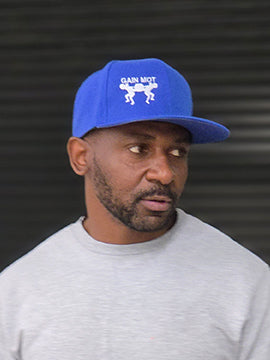 Snapback straight cap